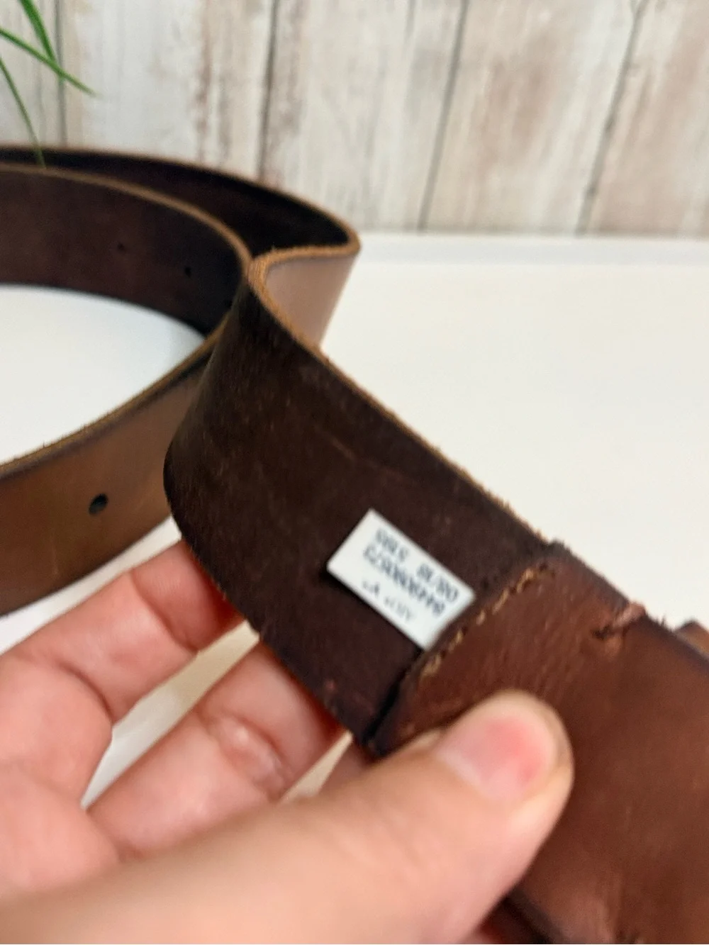 American Eagle Outfitters Brown Leather Men’s Belt with Metal Buckle